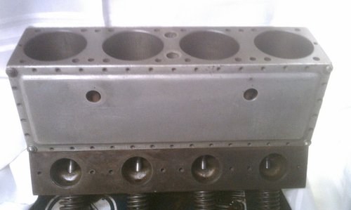1932 Miller/ Offenhau 220 Cylinder Block use or museum piece For Sale